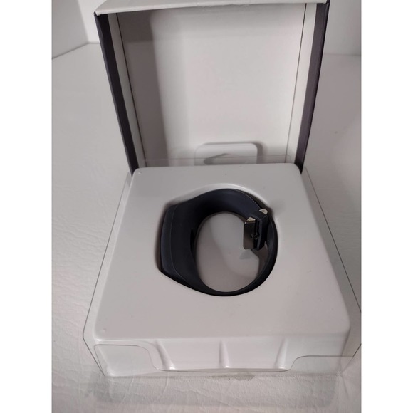 IJOY Activity Tracker for Kids No Battery - Picture 3 of 4